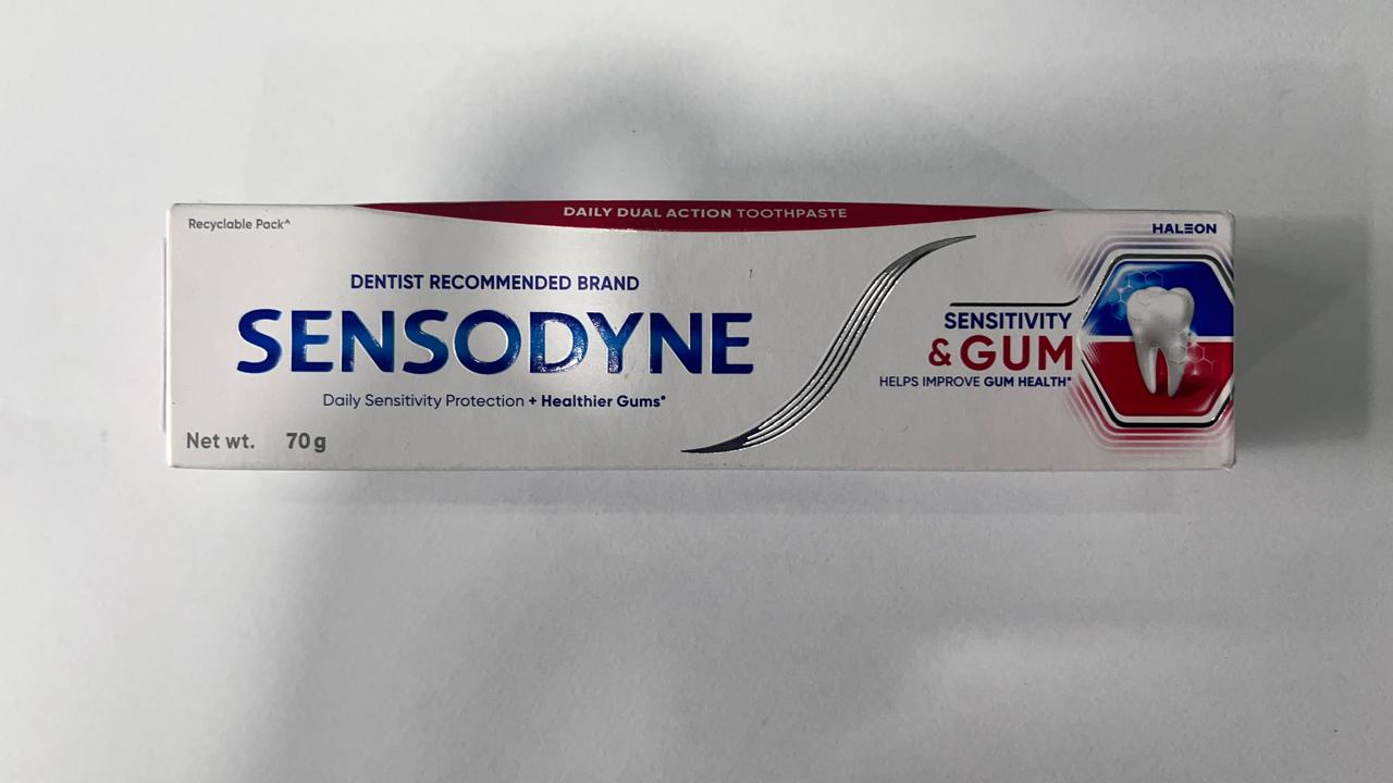 SENSODYNE Sensitivity& gum helps improve gum health 70g | Buy Online | Saffronskins India